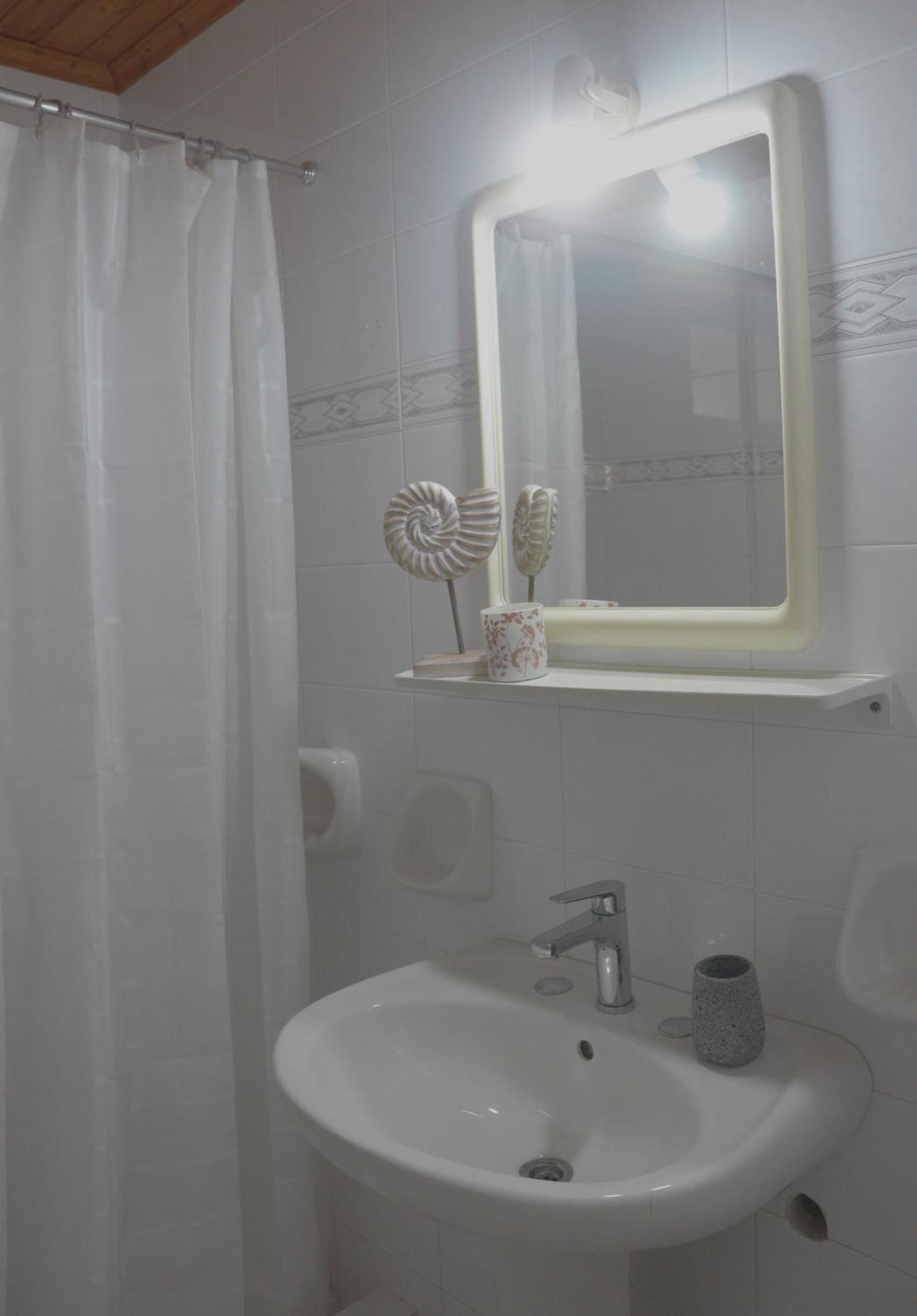 Kondilw Rooms Kalamitsi  Bagian luar foto