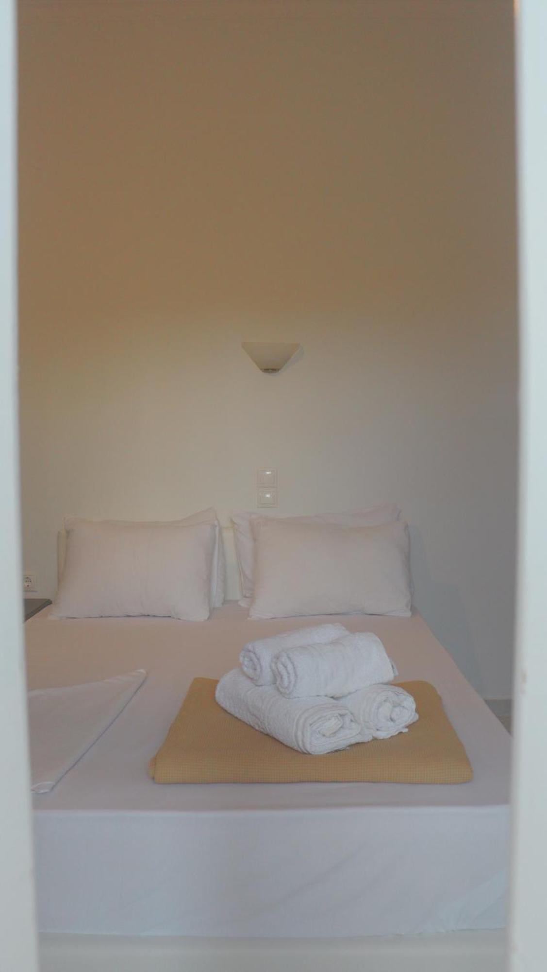 Kondilw Rooms Kalamitsi  Bagian luar foto