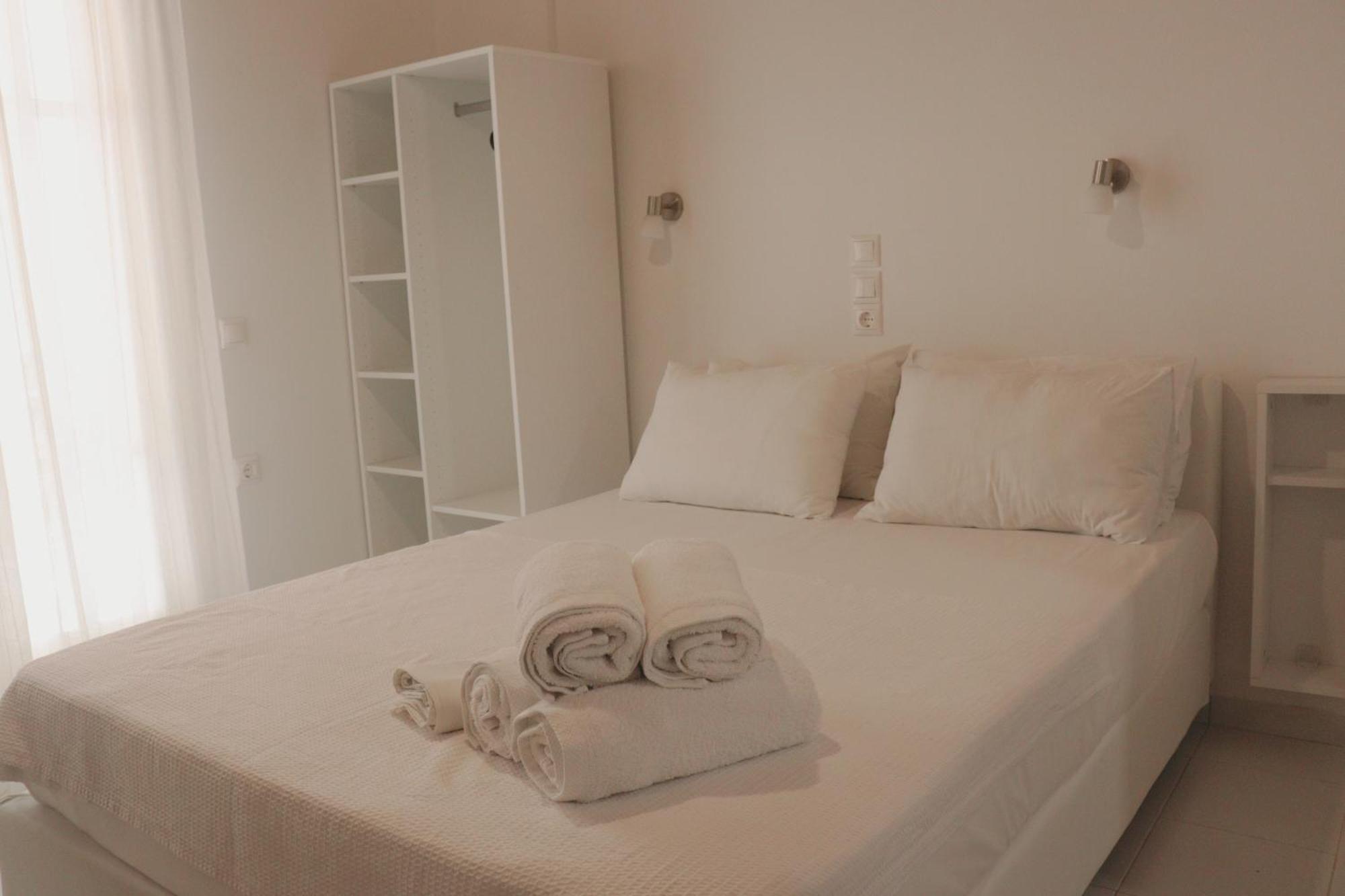 Kondilw Rooms Kalamitsi  Bagian luar foto