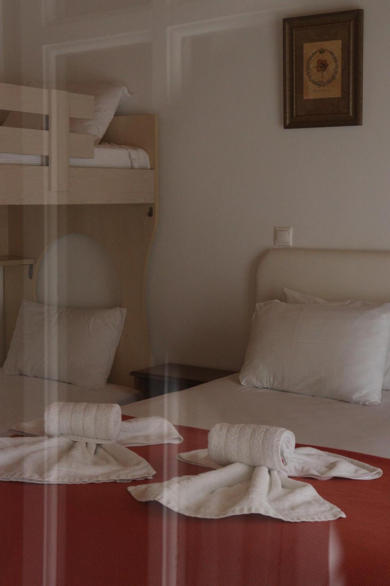 Kondilw Rooms Kalamitsi  Bagian luar foto