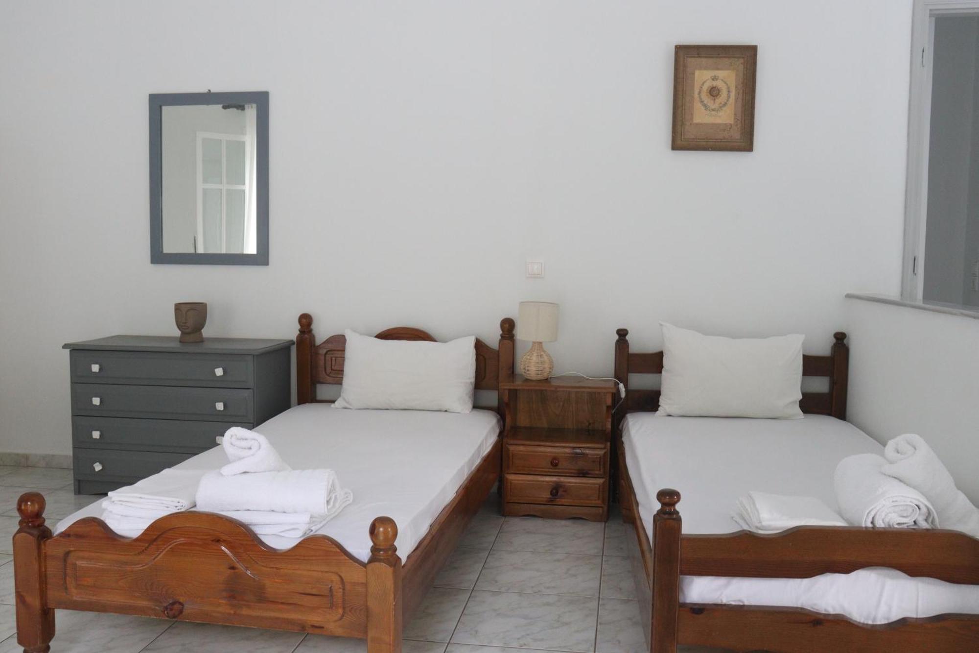 Kondilw Rooms Kalamitsi  Bagian luar foto